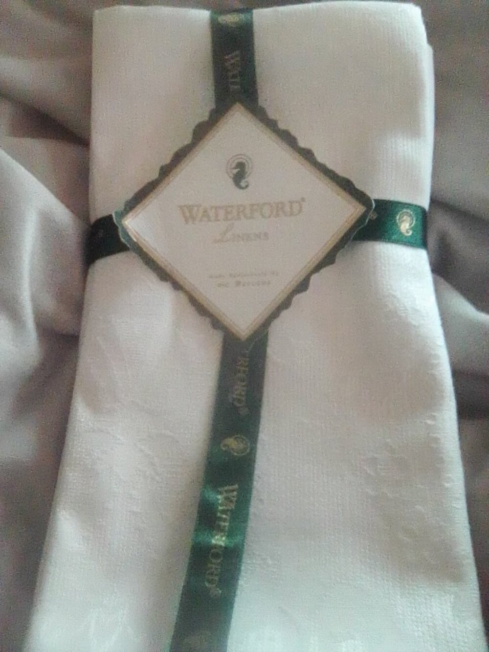 New Waterford 4 pack napkins.   Beautiful